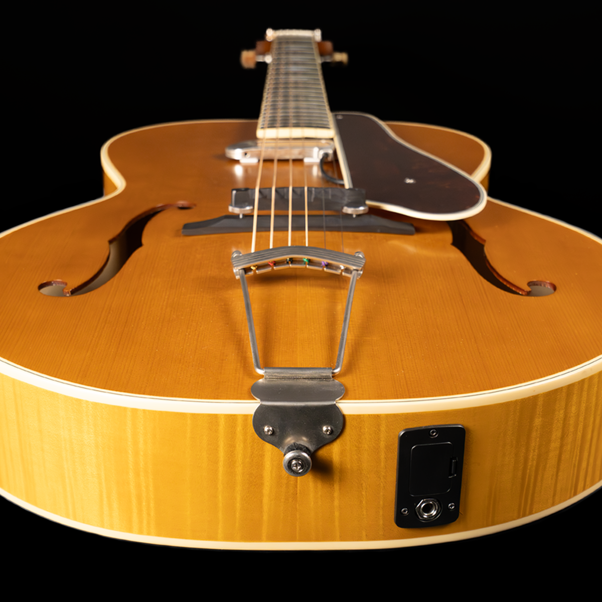 2016 Epiphone Masterbilt De Luxe 17