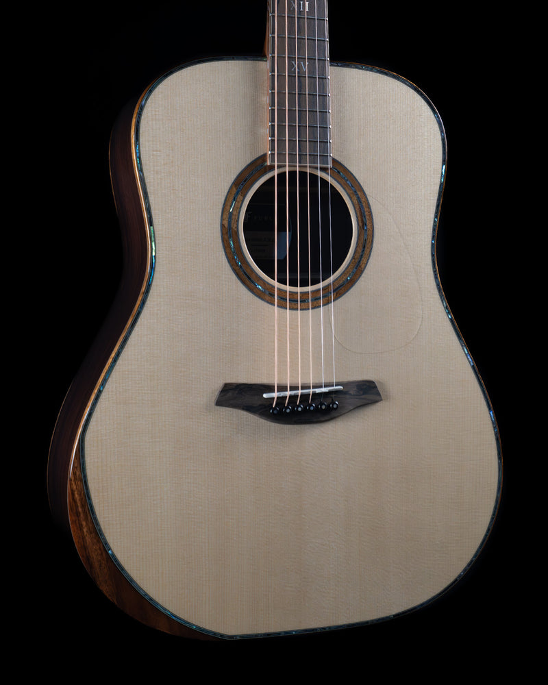 Furch Red Series Dreadnought, Spruce, Rosewood, Bevels, CNR-Active - NEW