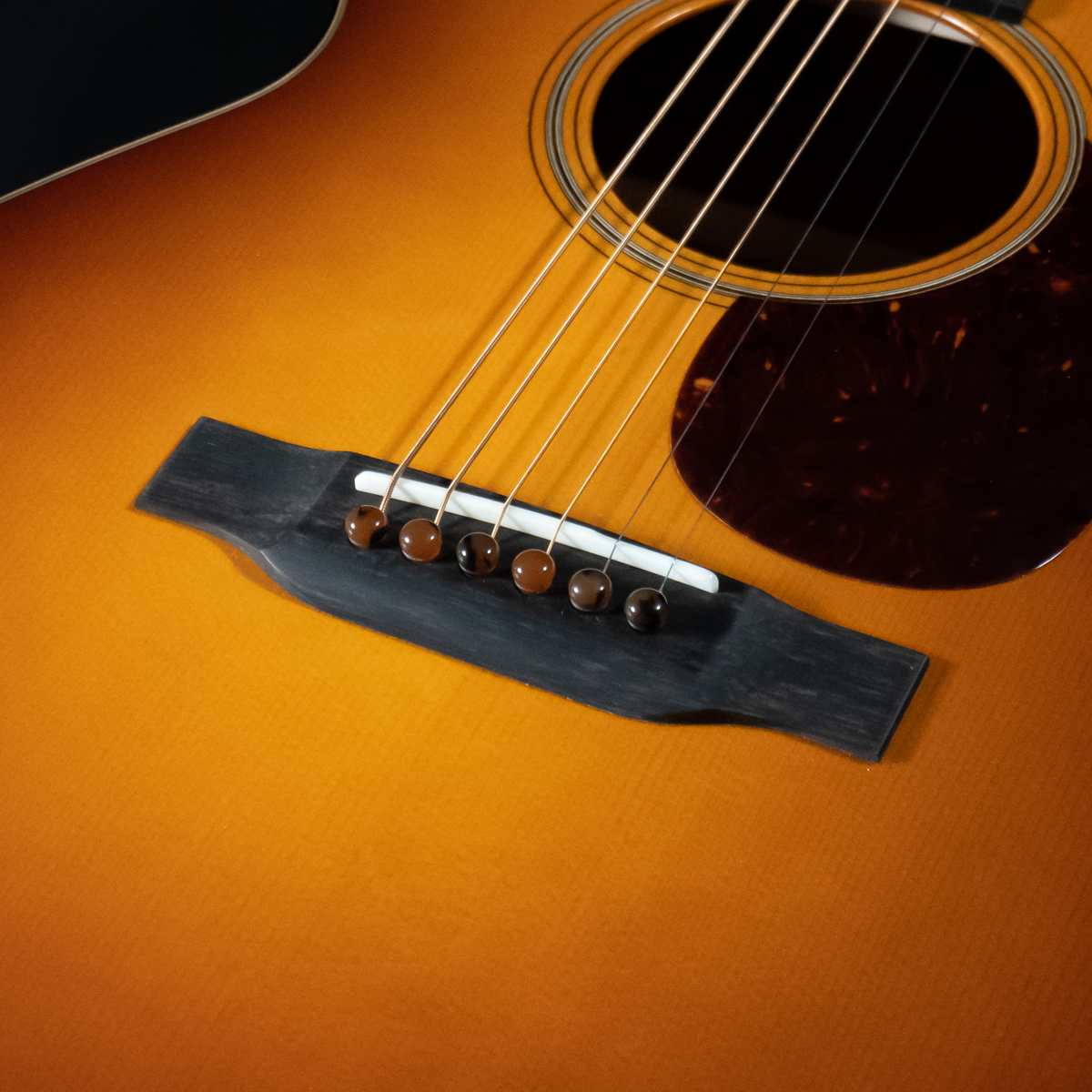 Collings Models 2020 Collings 001T A SB, Traditional Model, 14-Fret 00, Adirondack, Ma ...