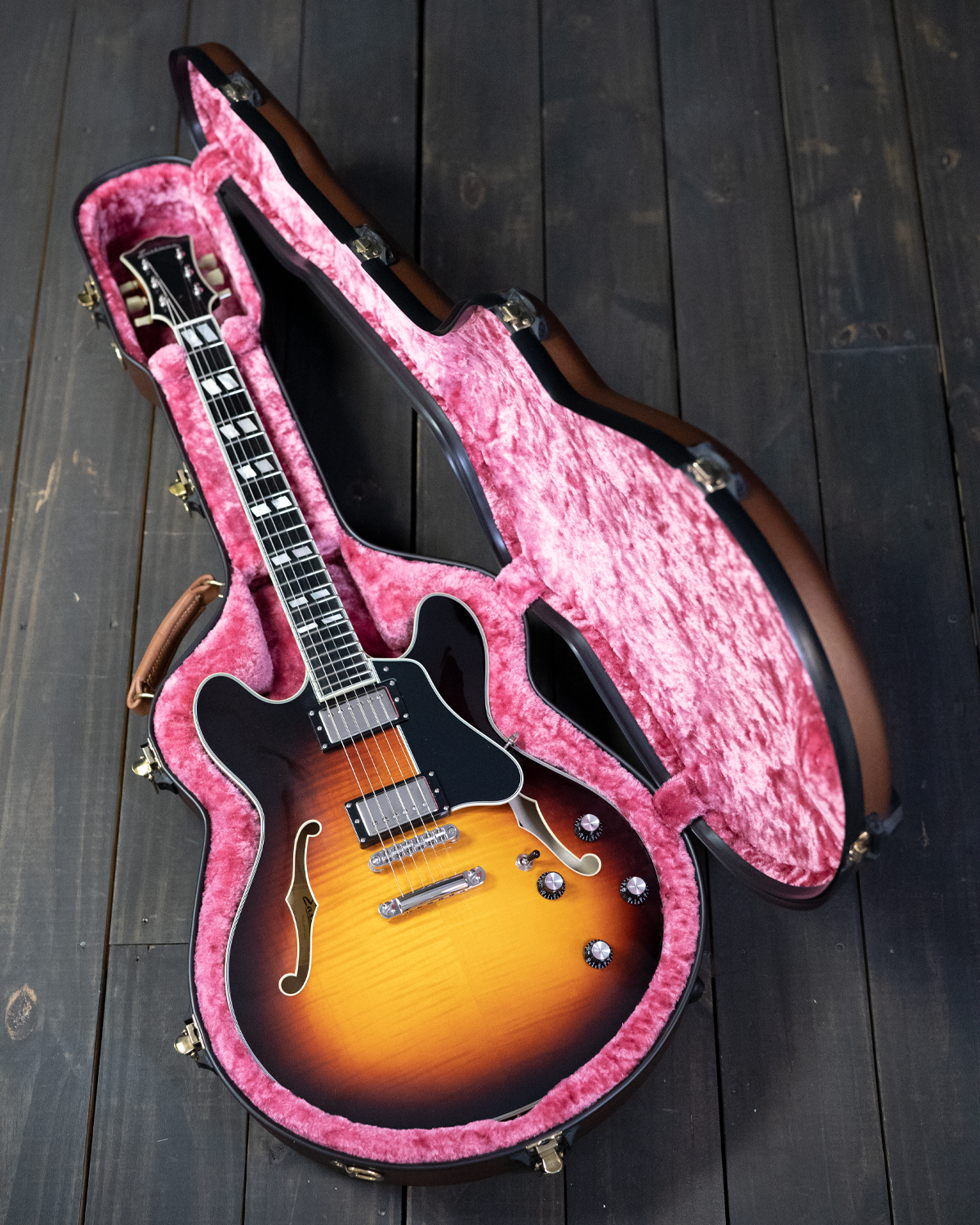 Calton Cases Gibson Signature Series Fits ES 335 and Similar NEW SOLD
