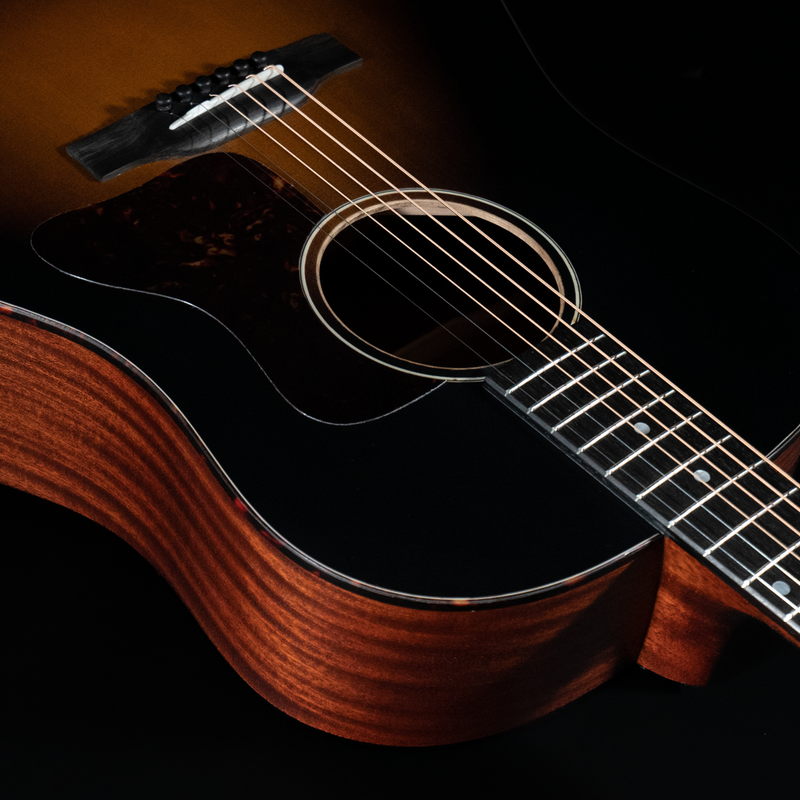 Eastman E1SS-SB, Sitka Spruce, Mahogany, Sunburst - NEW - SOLD Eastman E1SS-SB, Sitka Spruce, Mahogany, Sunburst - NEW - SOLD