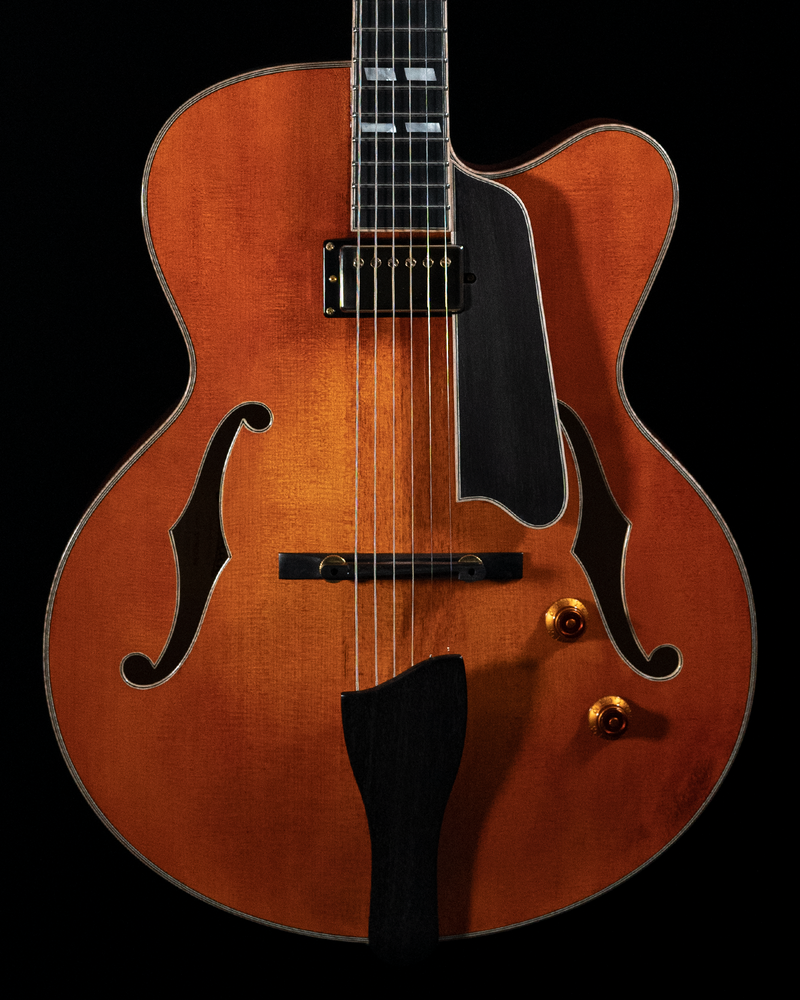 Eastman AR580CE Honey Burst Archtop, Solid Spruce Top, Seymour Duncan Pickup - NEW - SOLD