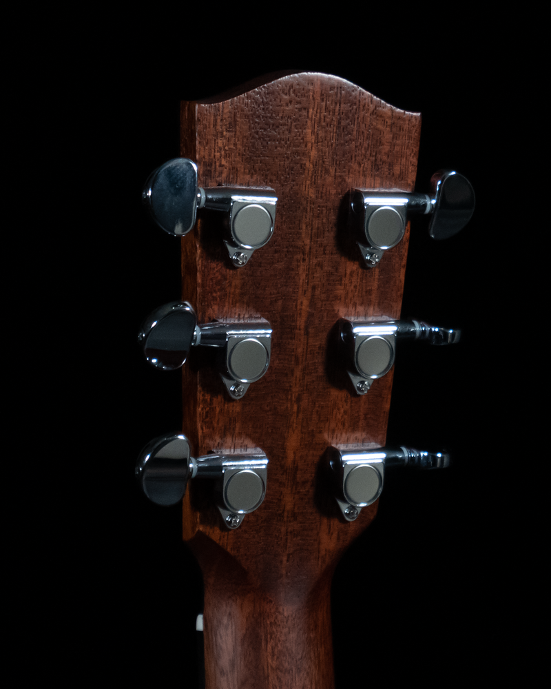 Eastman AC122-2CE-BK, Grand Auditorium, Cedar Top, Sapele Back and Sides - NEW - SOLD