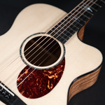 Huss & Dalton OM Cutaway Custom, Italian Spruce, Beeswing Mahogany - NEW