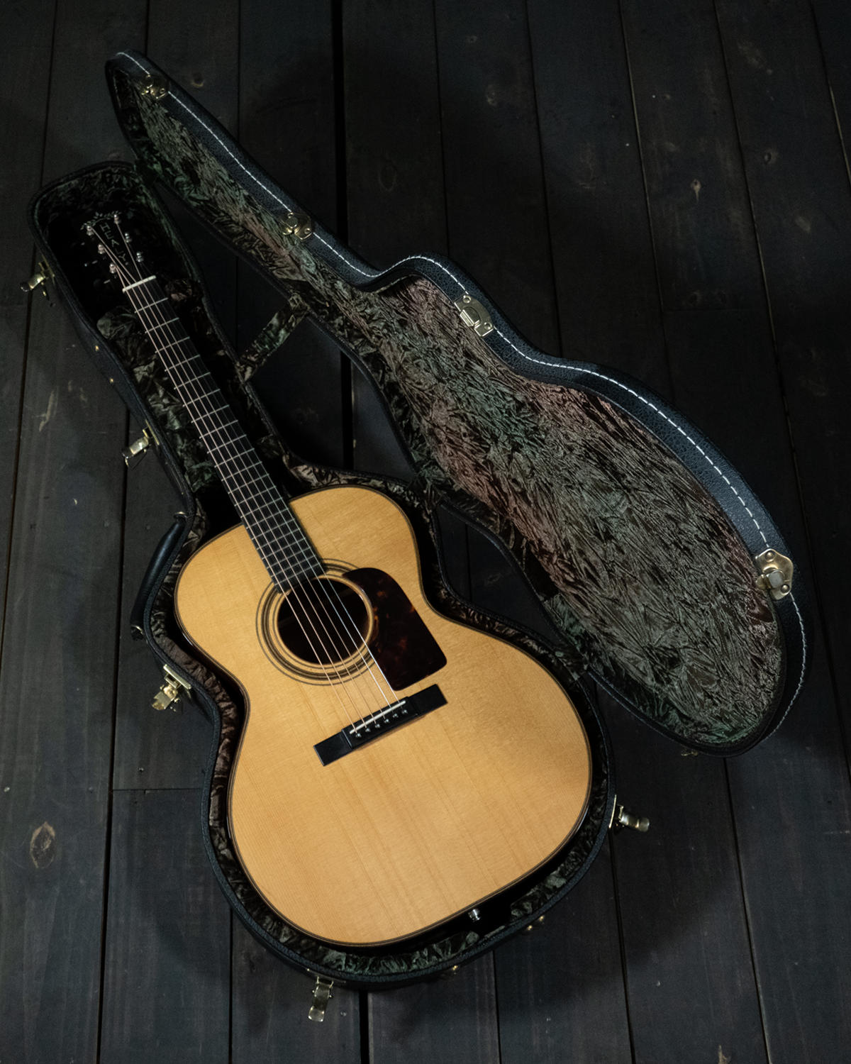 TKL 5-Ply SJ Case, Collings Badge, Fits 16